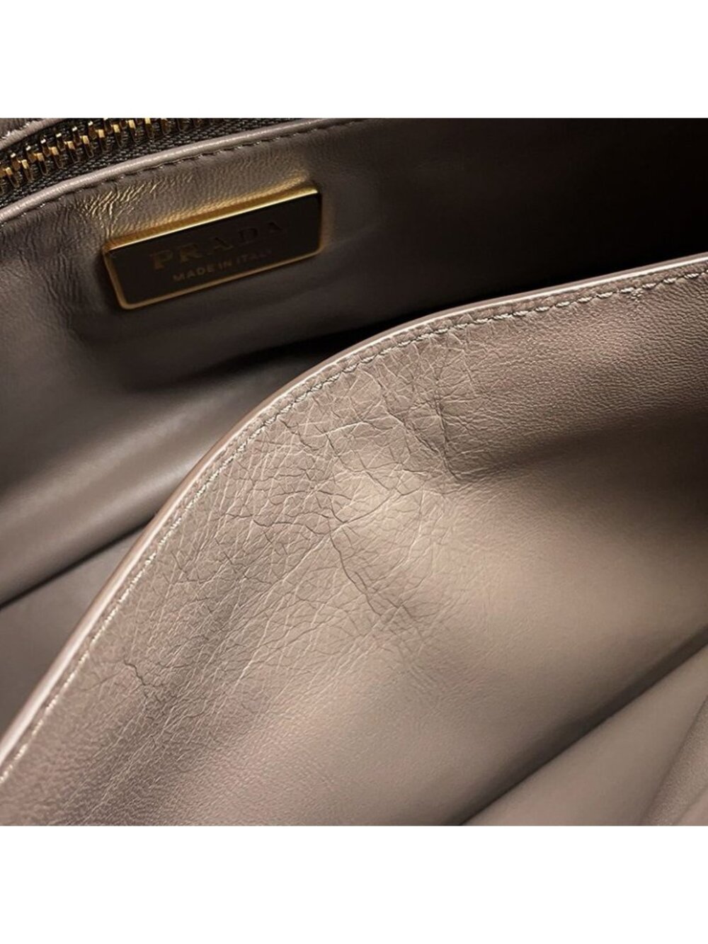 Prada Shoulder Bag Emme Leather White - Picture 9 of 10